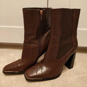 Chic Brown Croc-Embossed Ankle Booties